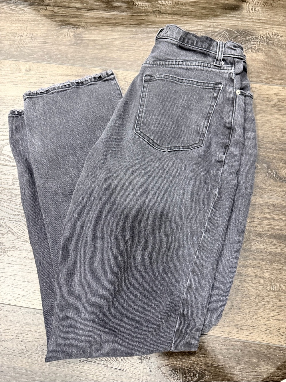 Abercrombie & Fitch Women’s Straight Leg Jeans - Washed Charcoal Gray